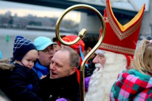 Sint komt aan op IJsselmondsehoofd