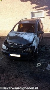 Autobrand aan het Hackfortdam