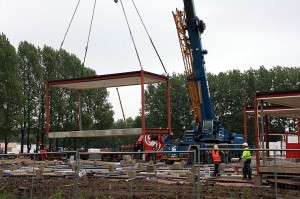 Opbouw woonunits in volle gang